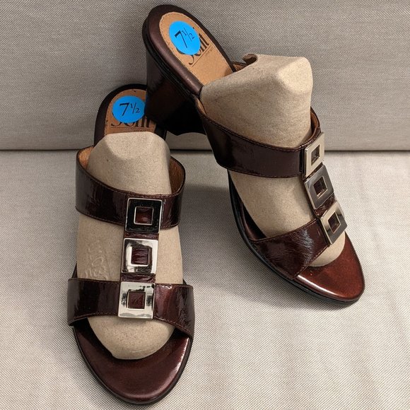 SOFFT Brown Patent Sandals 7.5 M - Picture 1 of 9